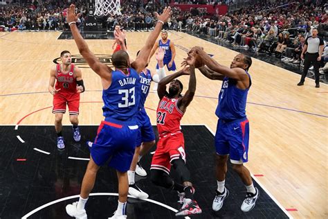 Nicolas Batum hits 8 3-pointers, Clippers beat Bulls 124-112